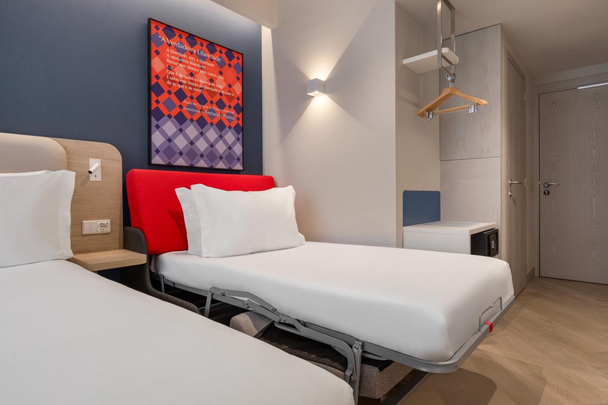 Holiday Inn Express Porto - Boavista By Ihg Экстерьер фото